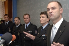 Tomáš Kužel - na fotce první z levé strany