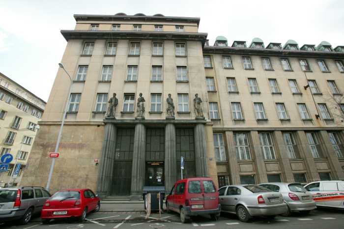 Palác v Lannově ulici.