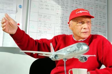 Bývalý šampion vozů formule 1 Rakušan Niki Lauda 
