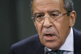 Šéf ruské diplomacie Lavrov hovoří o rozmístění vojsk u separatistů.