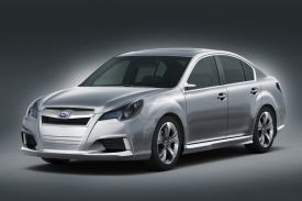 Subaru Legacy nov&eacute; generace se zat&iacute;m ukazuje jako studie.