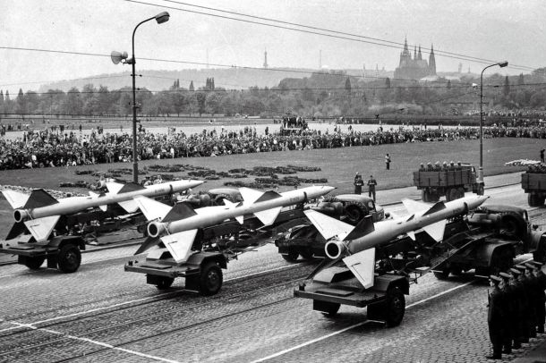 Vojenská přehlídka v Praze na Letné v roce 1962. Vojenská přehlídka v Praze na Letné v roce 1962.