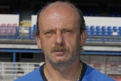 Tren&eacute;r Stanislav Lev&yacute;