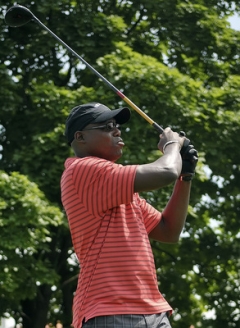 Carl Lewis při golfu u Slavkova.