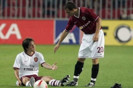 Dle bookmakerů si letos Rosický proti českým týmům nezahraje. Dle bookmakerů si letos Rosický proti českým týmům nezahraje.