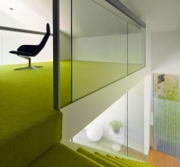 Okna mohou b&yacute;t i uvnitř domu. Inspirace od Nobbse Radforda.