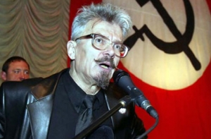 Největ&scaron;&iacute; trn v oku Kremlu: extremista Eduard Limonov.