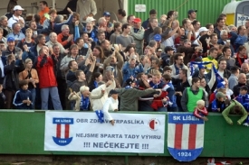 Fanou&scaron;ci L&iacute;&scaron;ně slav&iacute; triumf sv&eacute;ho t&yacute;mu nad Slavi&iacute;