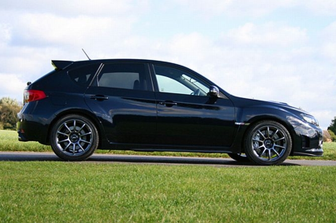 Subaru Impreza STI od Litchfieldu má výkon 400 koní.