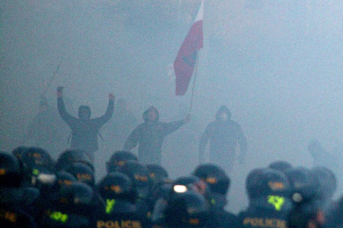 Důvodem hrozby občanských nepokojů jsou události v Litvínově.
