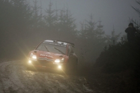 Sebastien Loeb si jede pro z&aacute;pis do historie.