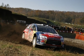 Sebastien Loeb za volantem Citroënu C4 WRC.
