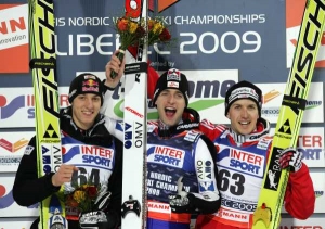 Trio nejlep&scaron;&iacute;ch v z&aacute;vodě na středn&iacute;m můstku.