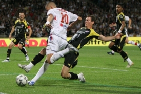 Karim Benzema v bílém dresu