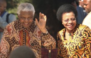 Nelson Mandela na osalvě sv&yacute;ch 89 narozenin