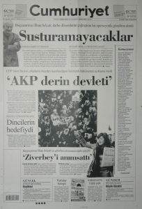 Titulní strana deníku Cumhuriyet po údajném útoku skupiny Ergenekon.