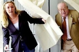 Jean-Marie Le Pen s dcerou Marine