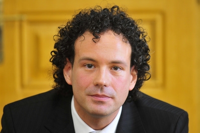 Třiatřicetiletý srbský dirigent Aleksandar Marković. Třiatřicetiletý srbský dirigent Aleksandar Marković.
