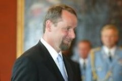 Ministr průmyslu a obchodu Martin Říman.