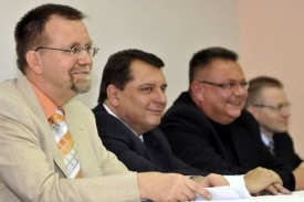 Pardubický hejman Radko Martínek (vlevo).