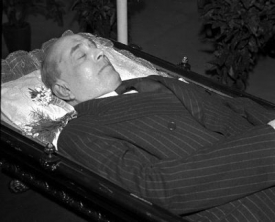 Jan Masaryk údajně spáchal sebevraždu.