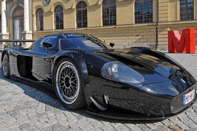 Maserati MC12 Corsa na silnici původně nesmělo. Tohle však ano.