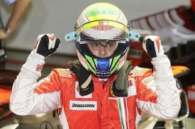 Felipe Massa dominoval v kvalifikaci na noční závod v Singapuru. Felipe Massa dominoval v kvalifikaci na noční závod v Singapuru.