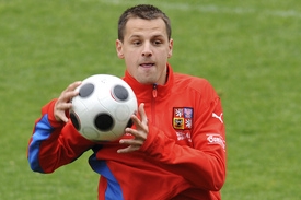 Záložník Marek Matějovský.
