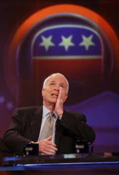 McCain m&aacute; pověst cholerika, grafologov&eacute; to potvrzuj&iacute;.