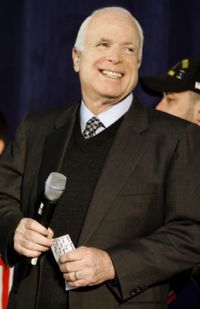 John McCain má republikánskou nominaci takřka jistou.