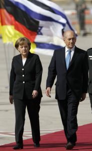 Angela Merkelová a Ehud Olmert společně proti terorismu
