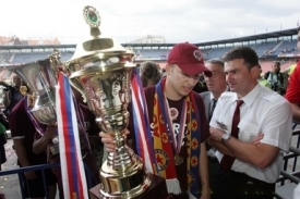 Bude se fotbalová Sparta po tomto víkendu opět radovat z titulu?