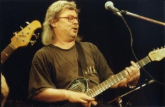 Vladimír Mišík oslaví své 60. narozeniny.
