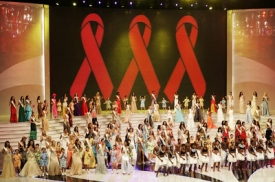 Fin&aacute;le Miss World se neslo ve znamen&iacute; boje proti AIDS.