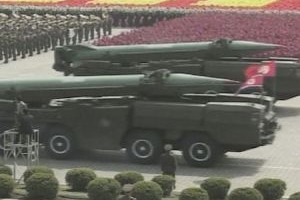 Vážná hrozba pro zbytek světa? Severokorejské rakety na přehlídce.