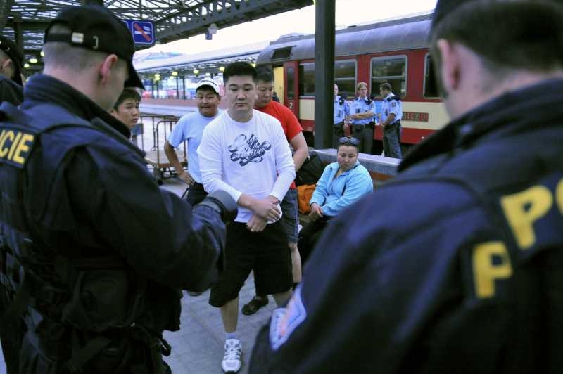 Policejní razie na hlavním nádraží v Praze. Policejní razie na hlavním nádraží v Praze.
