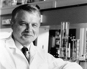 Francouzský lékař Luc Montagnier Francouzský lékař Luc Montagnier