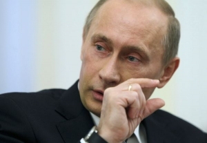 Putinova obliba zat&iacute;m klesla jen o mal&yacute; kousek...