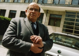 Otakar Motejl není spokojený s komunikací s poslanci.