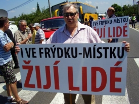 Komunistický náměstek primátora Milan Dokoupil při blokádě.