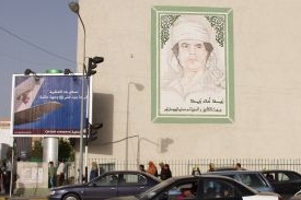 Muammar al-Kaddáfí, 2005