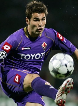 Kokainov&yacute; rebel Adrian Mutu. V současn&eacute; době nastupuje ve Fiorentině.