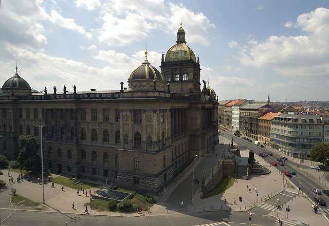 Obyvatelům Prahy v budoucnu pomůže třeba přesun magistrály za muzeum. Obyvatelům Prahy v budoucnu pomůže třeba přesun magistrály za muzeum.