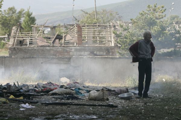 Rusové už podle gruzínské vlády obsadili vybombardované město Gori.