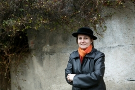 Michaela Šojdrová z KDU-ČSL chce omezení poplatků. Koalici navzdory