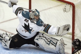 Jevgenij Nabokov v dresu San Jose.