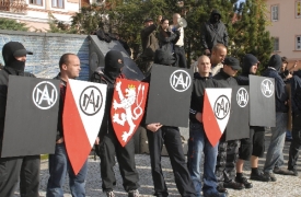 Po demonstarci členů Národního odporu se zvedla vlna nedůvěry.