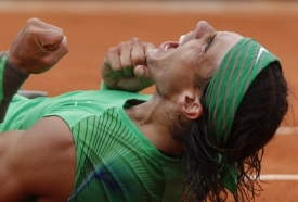 Vystoup&iacute; Rafael Nadal ze st&iacute;nu soupeře Rogera Federera?