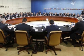 Francie chce mít v NATO větší vliv.