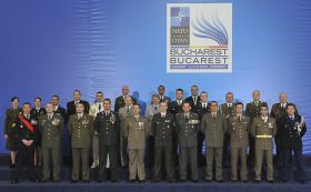 NATO. Za protiraketový deštník všichni jako jeden muž.